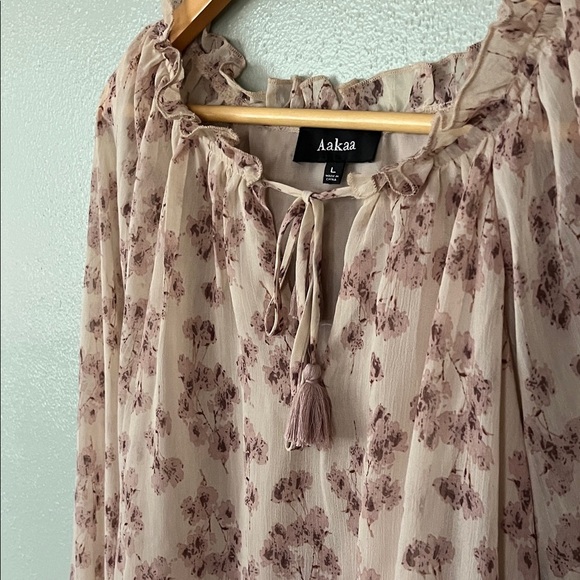 Aakaa Floral Blouse - Cream and Purple - Picture 5 of 12